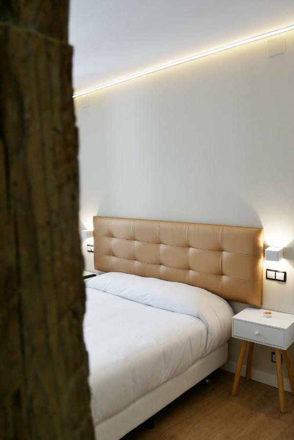 Art Burgos Hotel ภายนอก รูปภาพ
