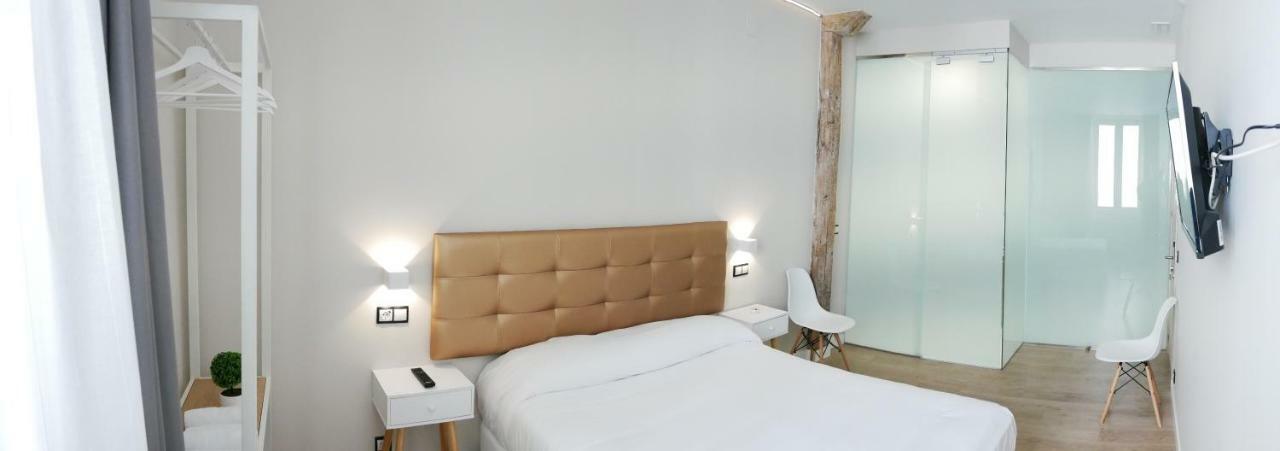 Art Burgos Hotel ภายนอก รูปภาพ