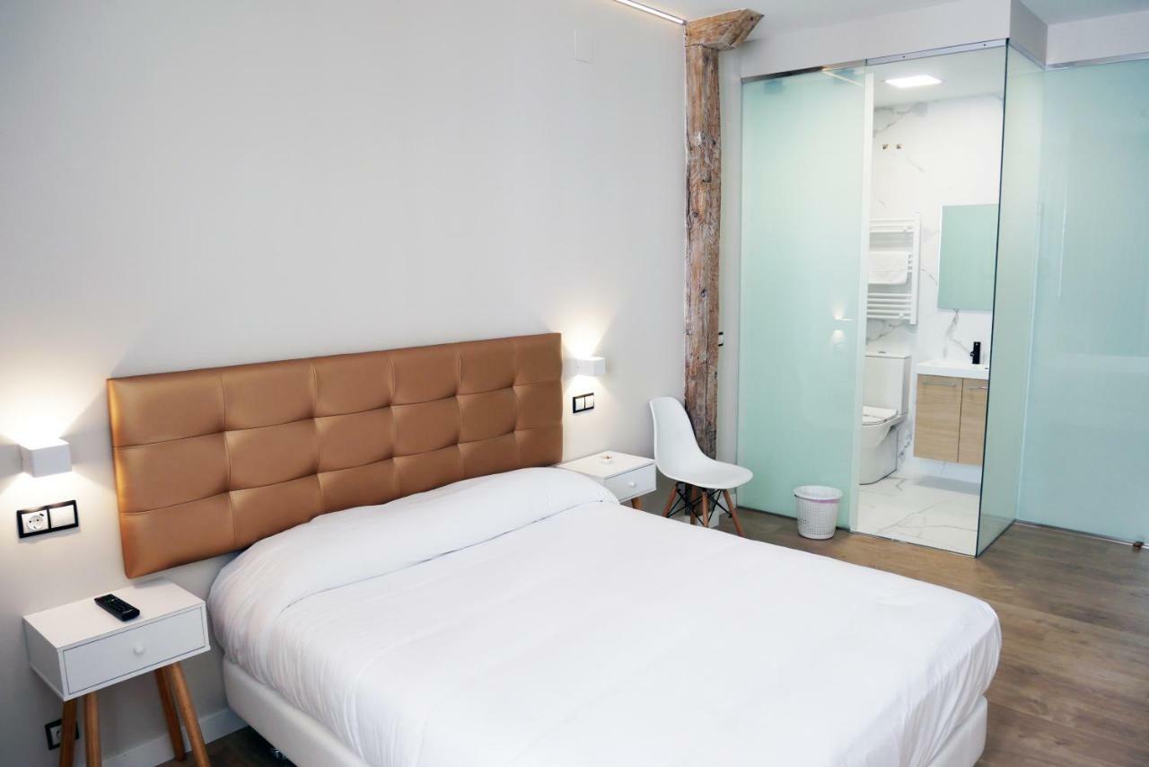 Art Burgos Hotel ภายนอก รูปภาพ
