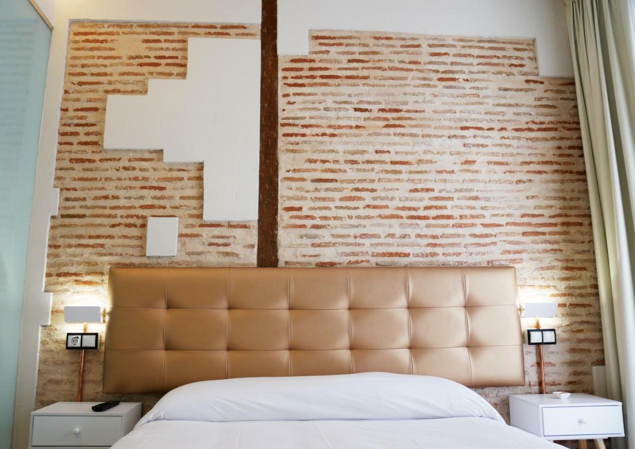 Art Burgos Hotel ภายนอก รูปภาพ